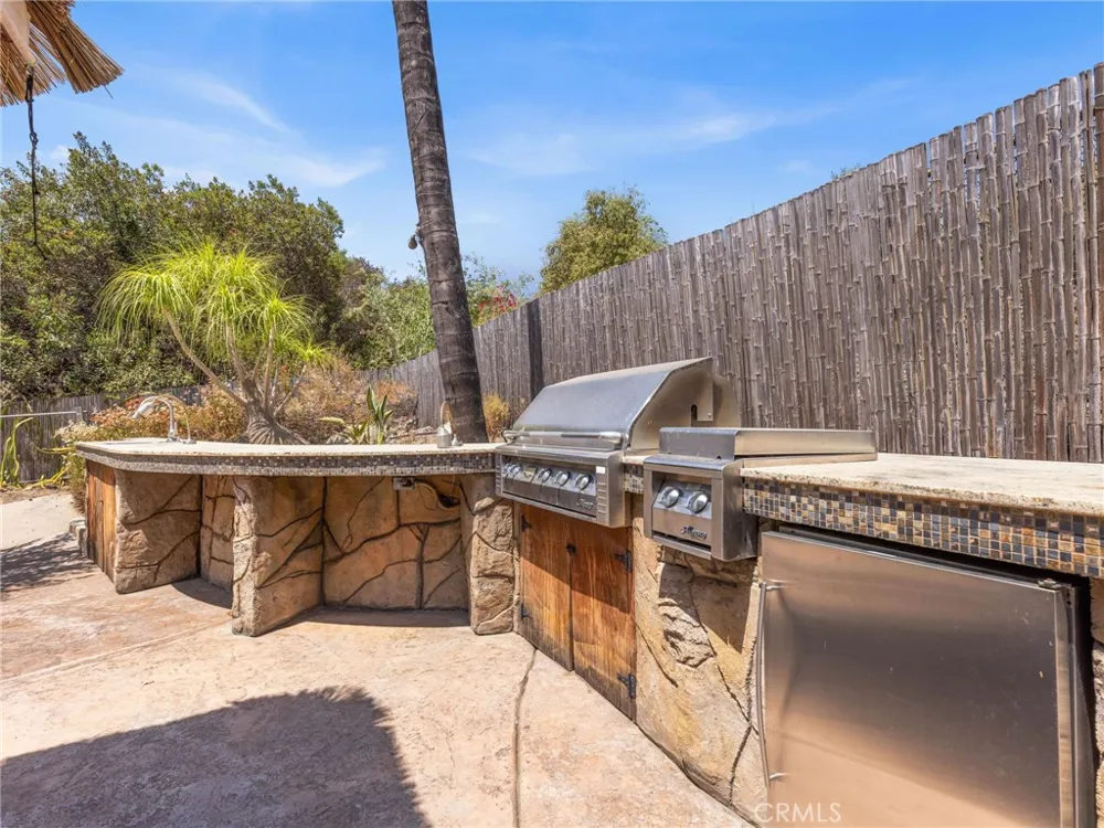 30395 Ainsworth Lake Elsinore, CA 92530