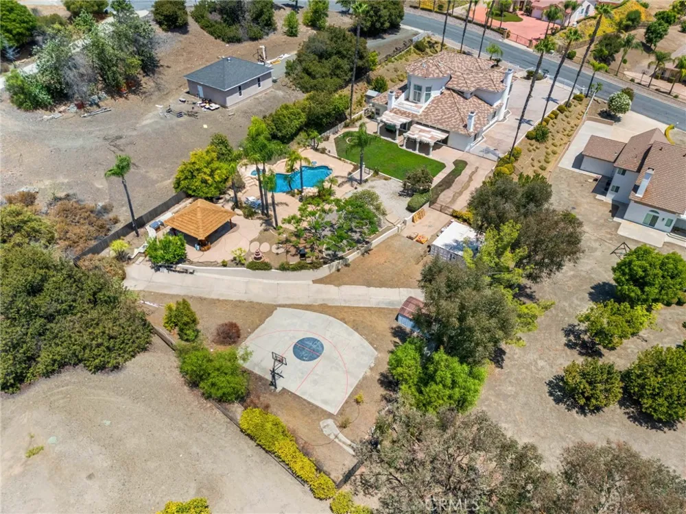 30395 Ainsworth Lake Elsinore, CA 92530