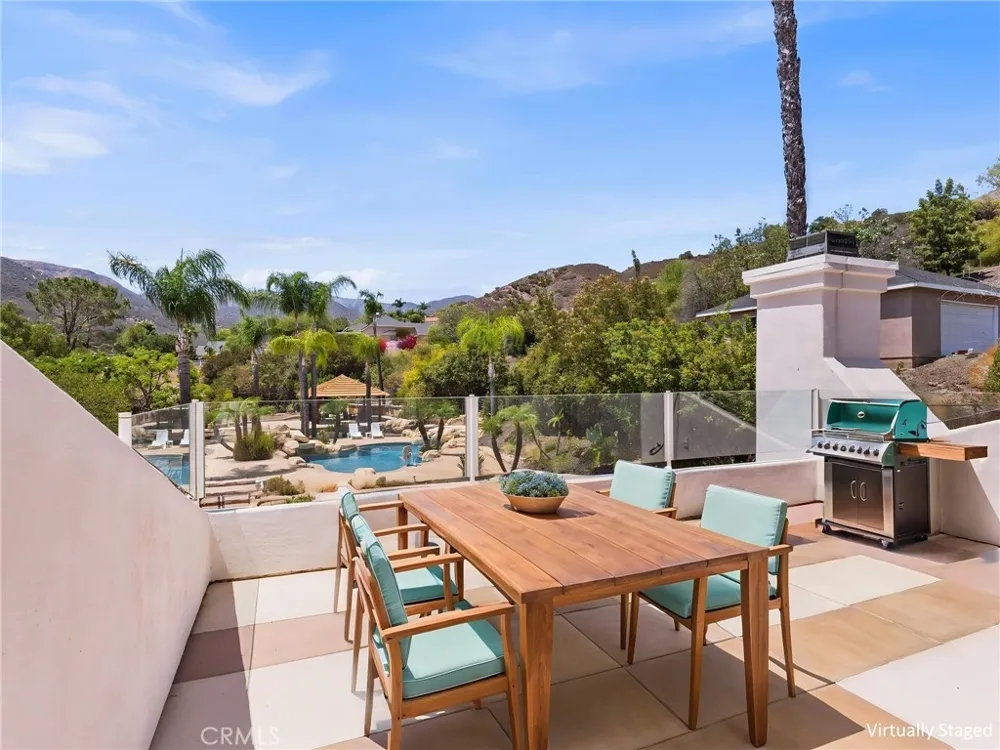 30395 Ainsworth Lake Elsinore, CA 92530