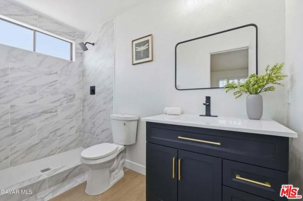 45102 Camolin Avenue Lancaster, CA 93534