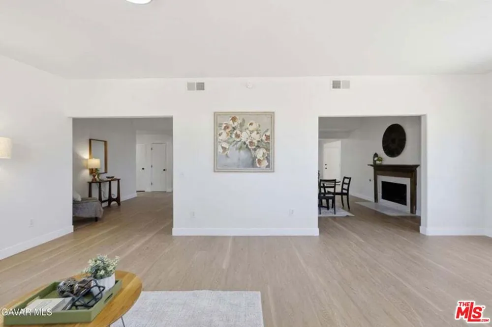 45102 Camolin Avenue Lancaster, CA 93534