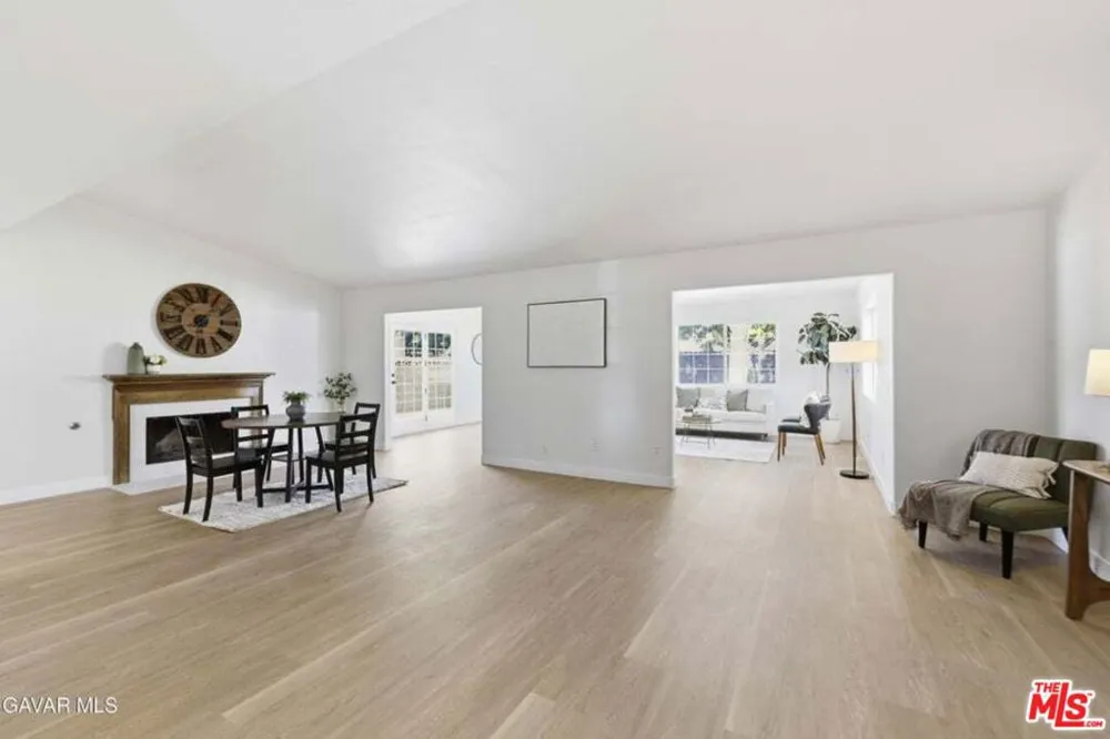 45102 Camolin Avenue Lancaster, CA 93534