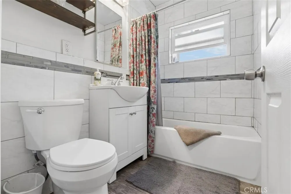 429 S Colfax La Habra, CA 90631