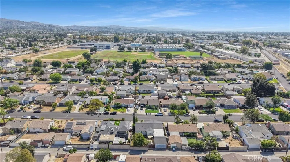 429 S Colfax La Habra, CA 90631