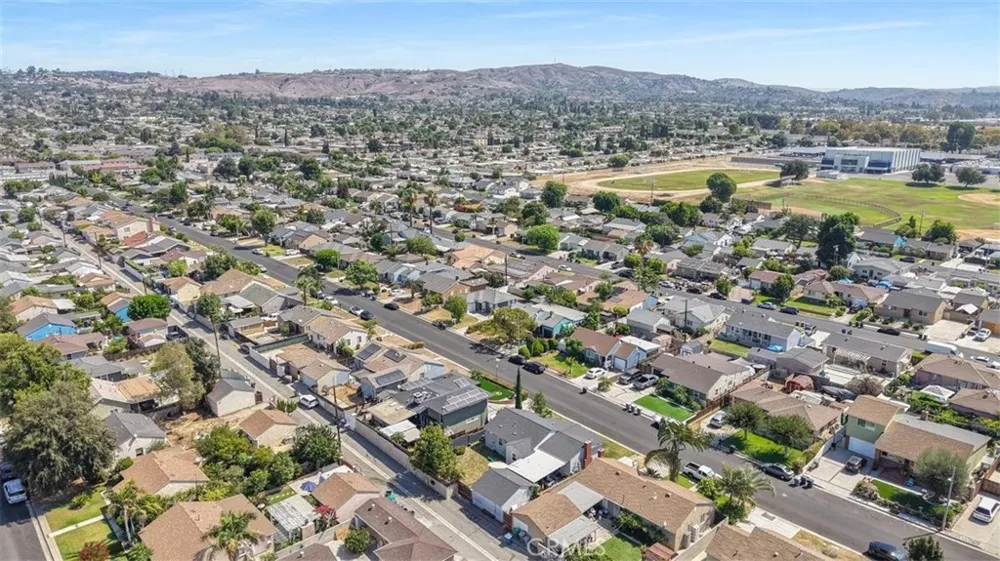 429 S Colfax La Habra, CA 90631