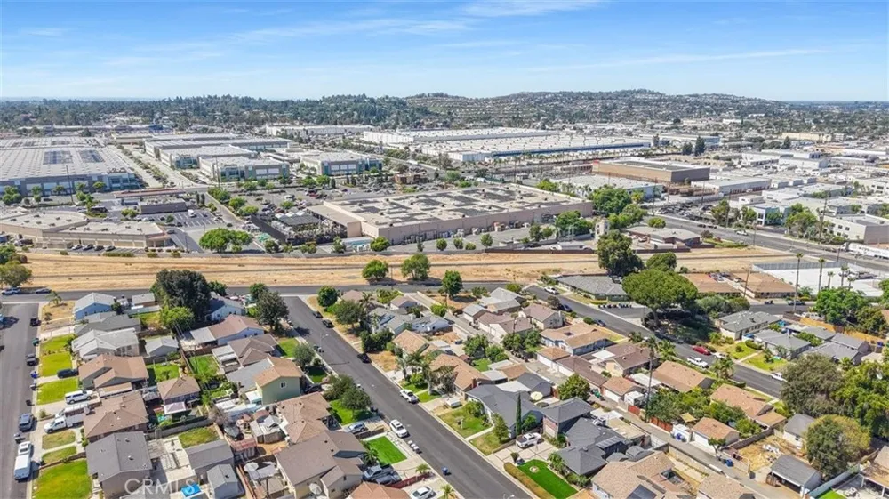 429 S Colfax La Habra, CA 90631