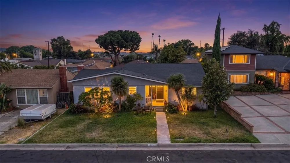 429 S Colfax La Habra, CA 90631