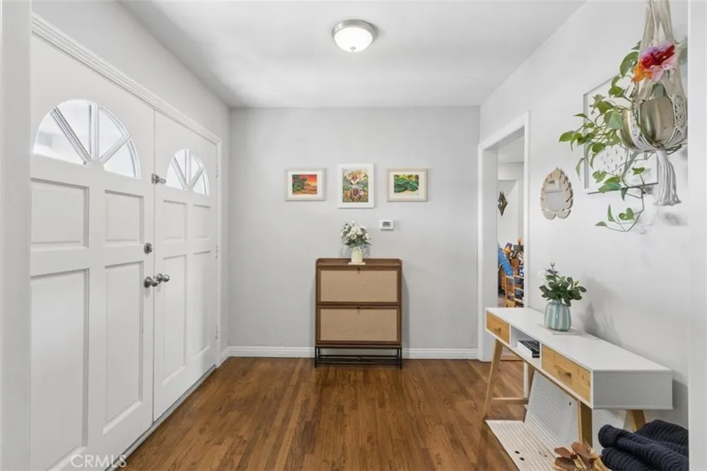429 S Colfax La Habra, CA 90631
