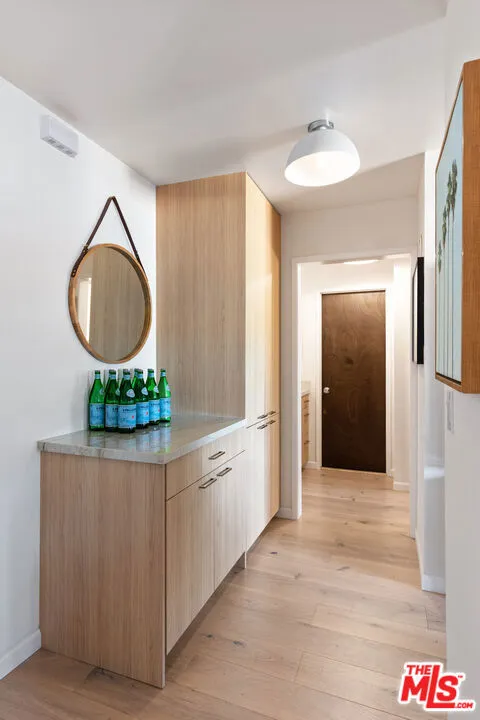 525 Sycamore Avenue #409 Los Angeles, CA 90036