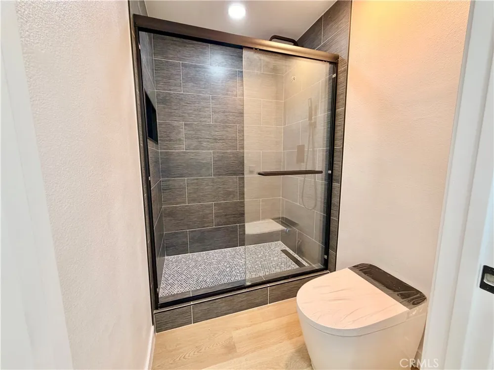 8512 Tuscany #202 Playa del Rey, CA 90293