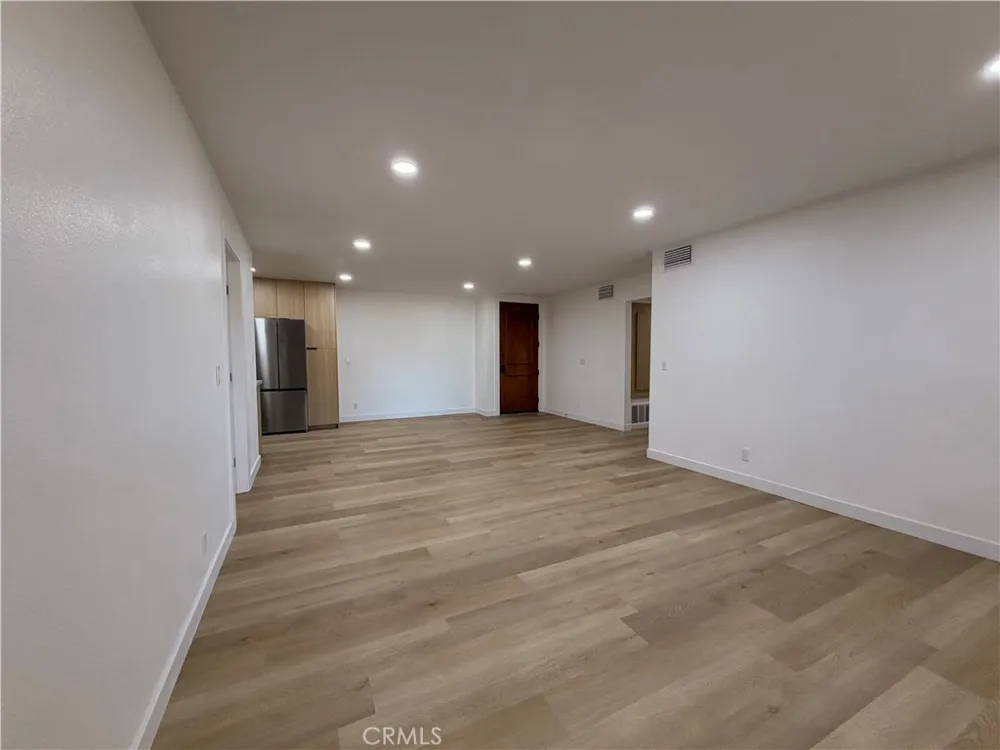 8512 Tuscany #202 Playa del Rey, CA 90293
