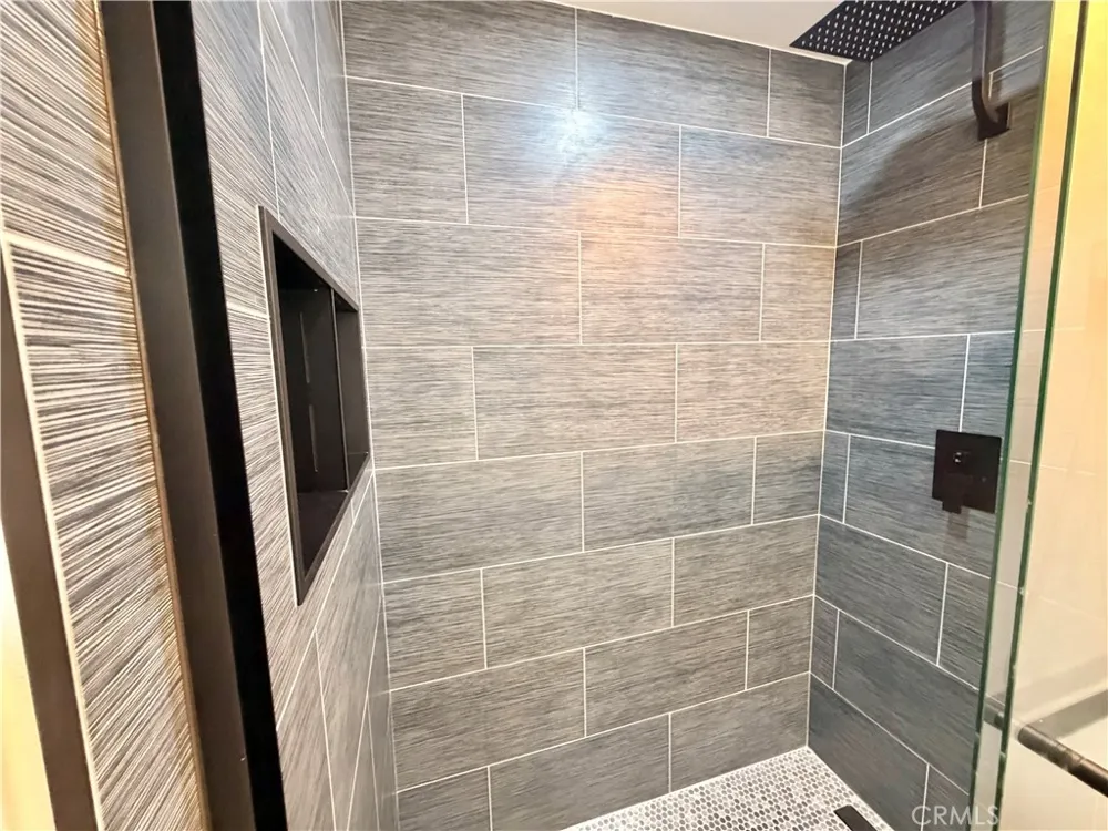 8512 Tuscany #202 Playa del Rey, CA 90293