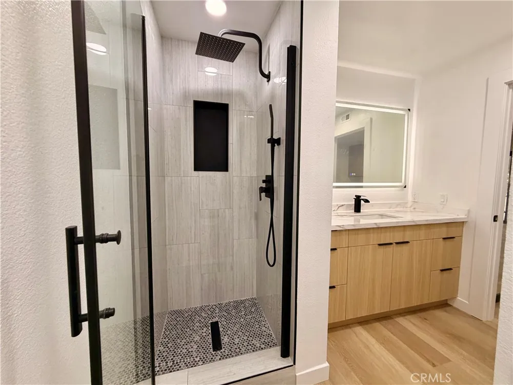 8512 Tuscany #202 Playa del Rey, CA 90293
