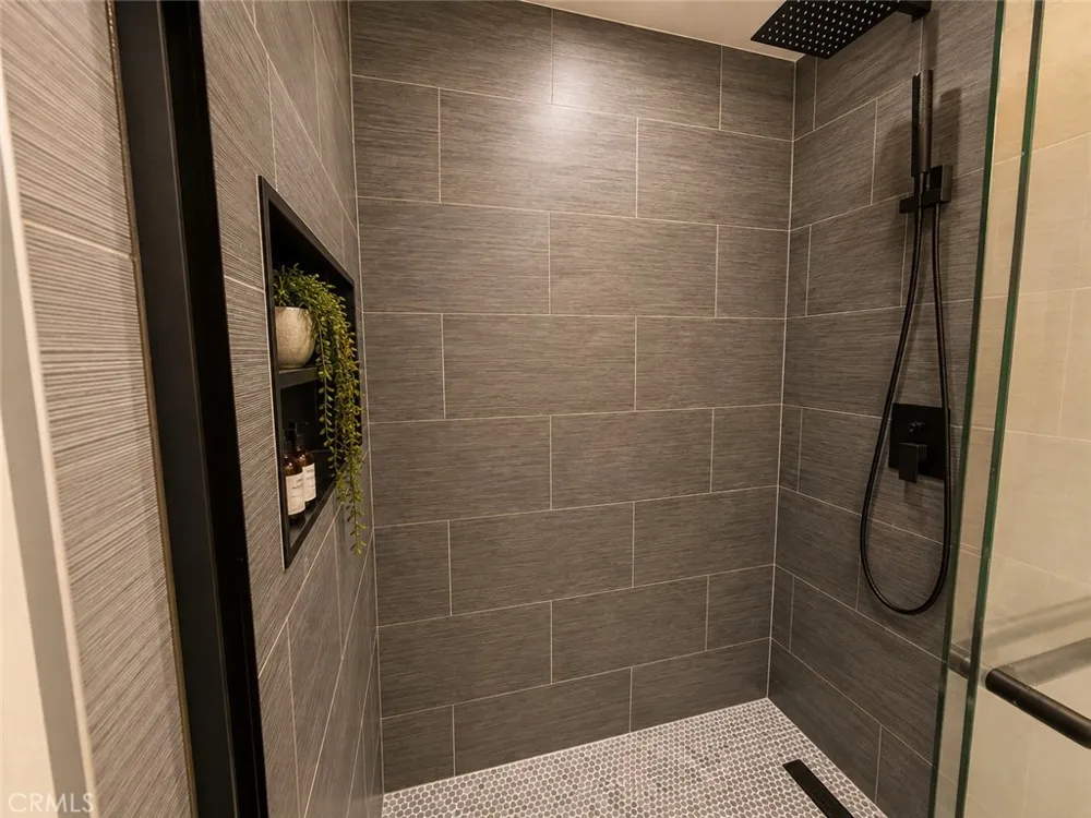 8512 Tuscany #202 Playa del Rey, CA 90293