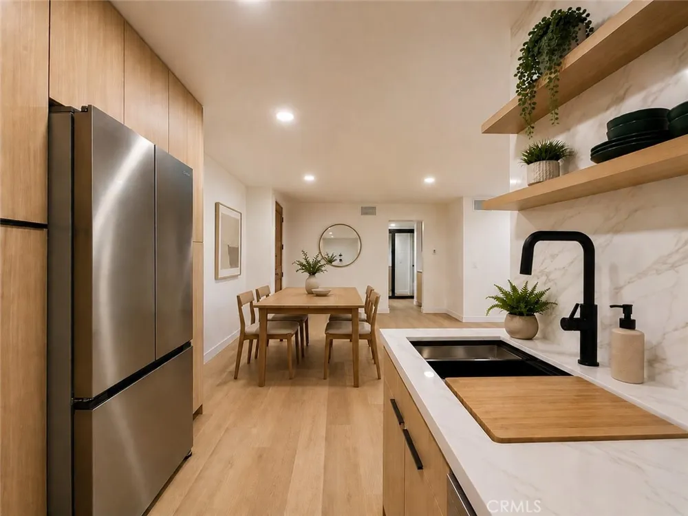 8512 Tuscany #202 Playa del Rey, CA 90293