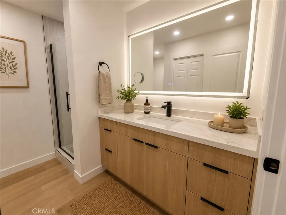 8512 Tuscany #202 Playa del Rey, CA 90293
