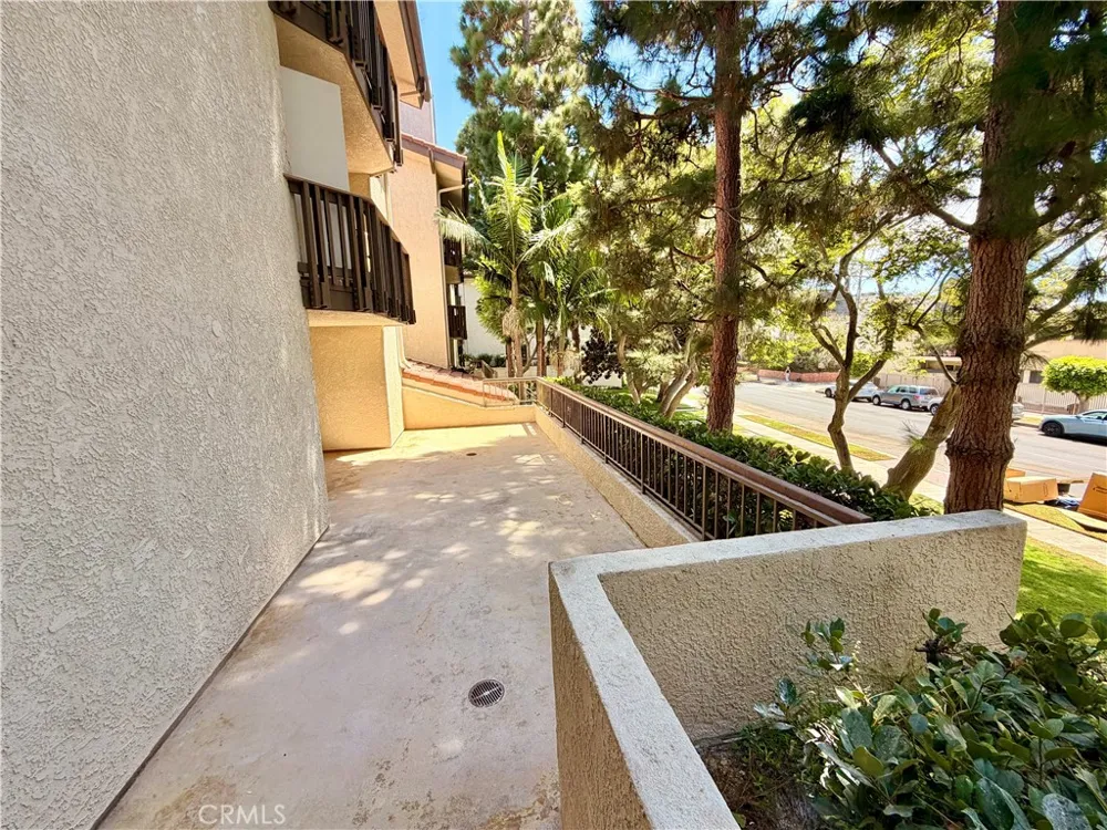8512 Tuscany #202 Playa del Rey, CA 90293