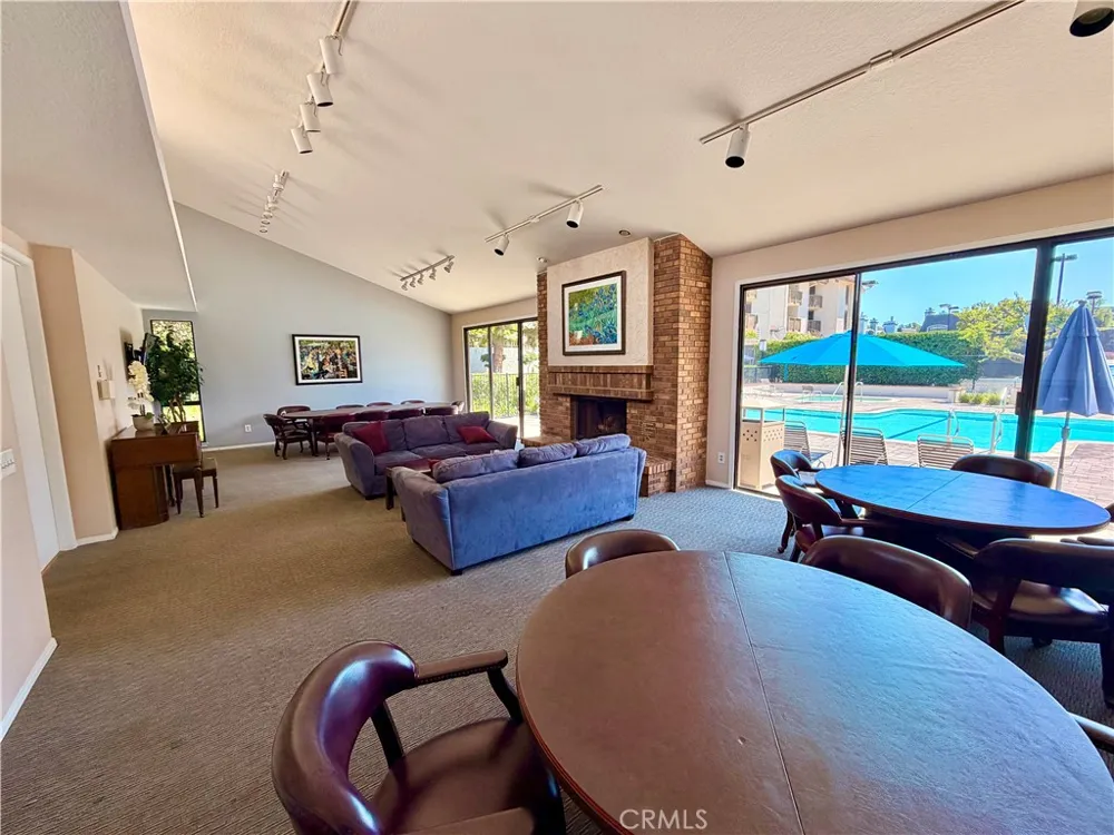 8512 Tuscany #202 Playa del Rey, CA 90293