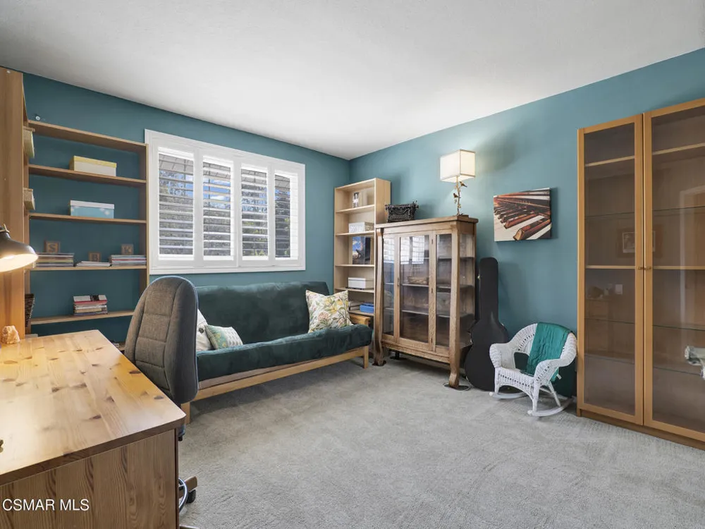 11823 Maple Crest Street Moorpark, CA 93021