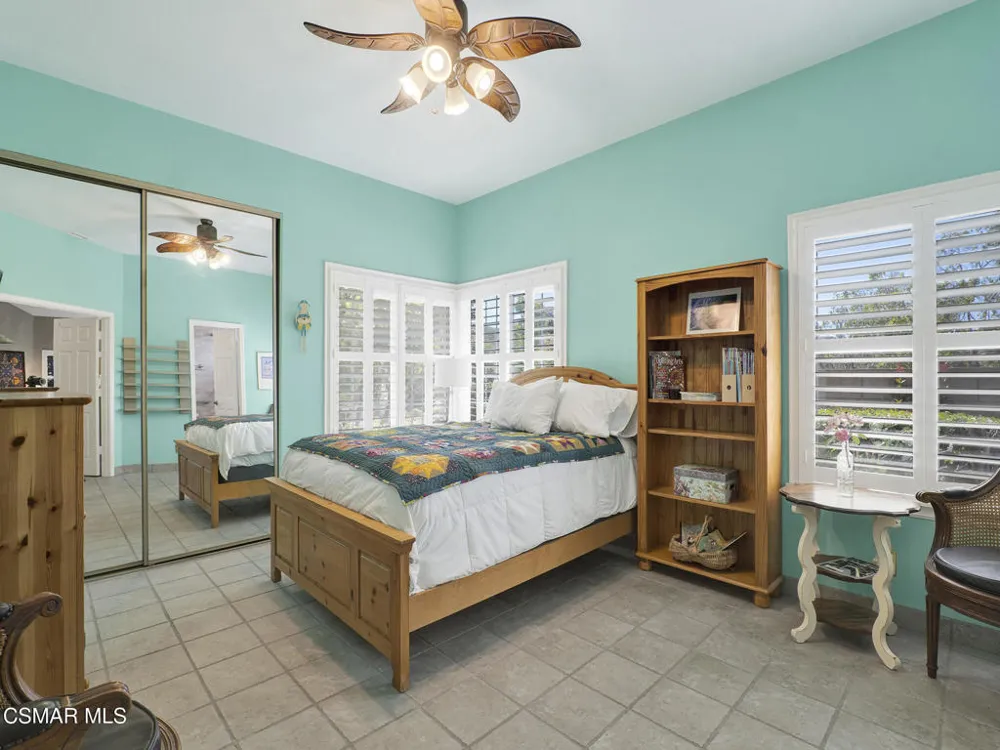 11823 Maple Crest Street Moorpark, CA 93021