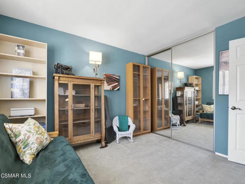11823 Maple Crest Street Moorpark, CA 93021