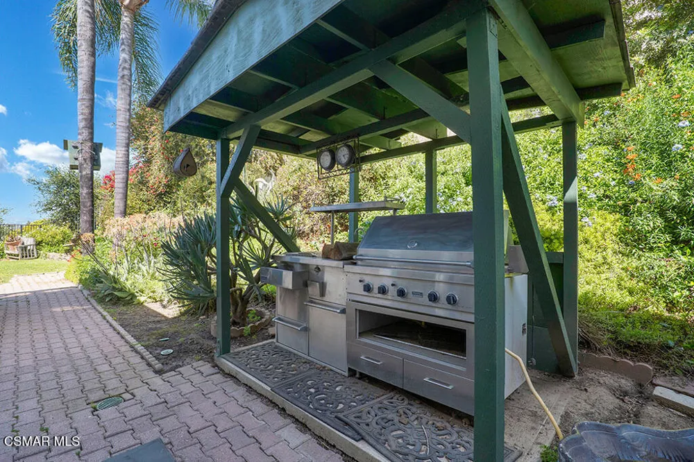 11823 Maple Crest Street Moorpark, CA 93021