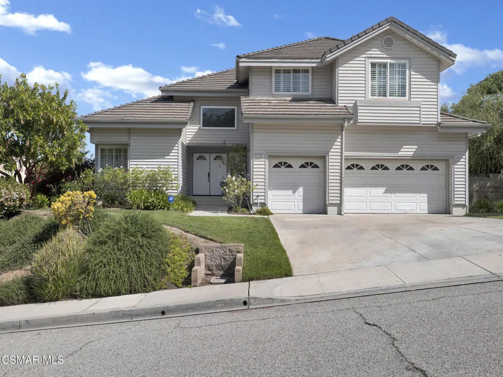 11823 Maple Crest Street Moorpark, CA 93021