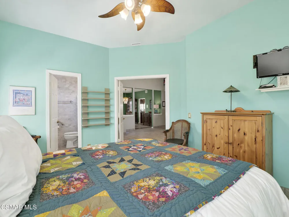 11823 Maple Crest Street Moorpark, CA 93021