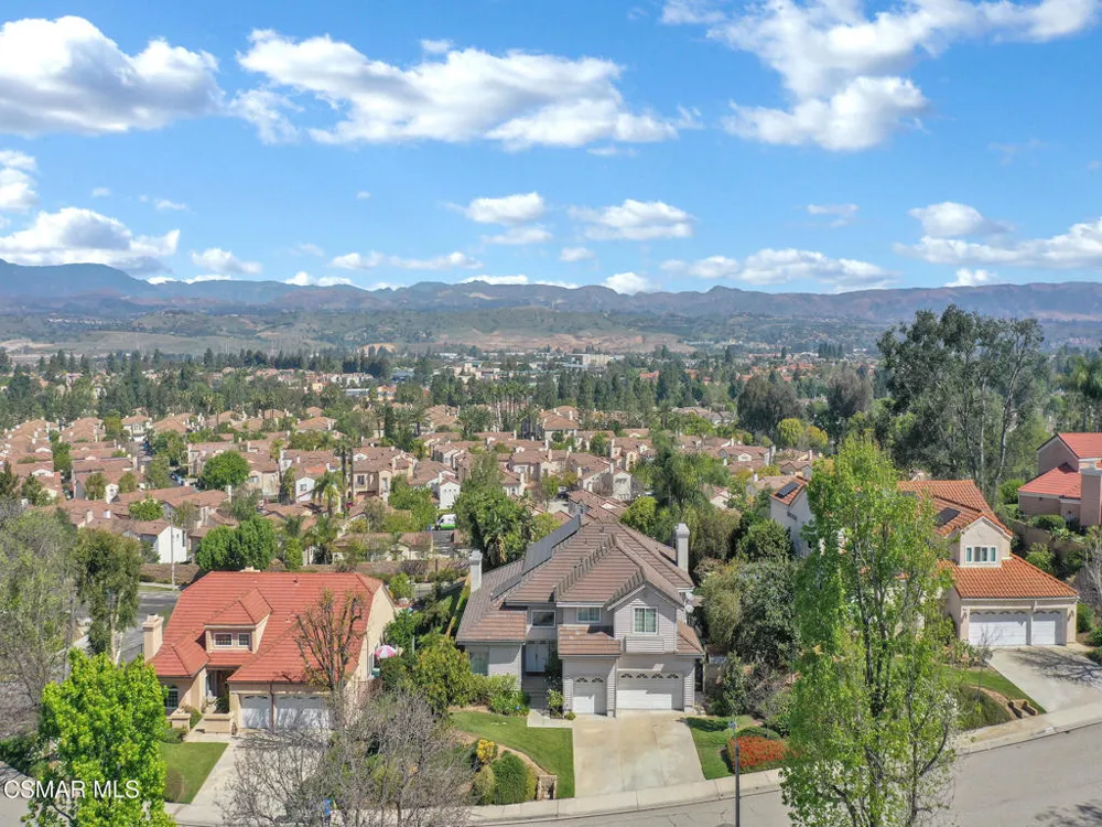11823 Maple Crest Street Moorpark, CA 93021