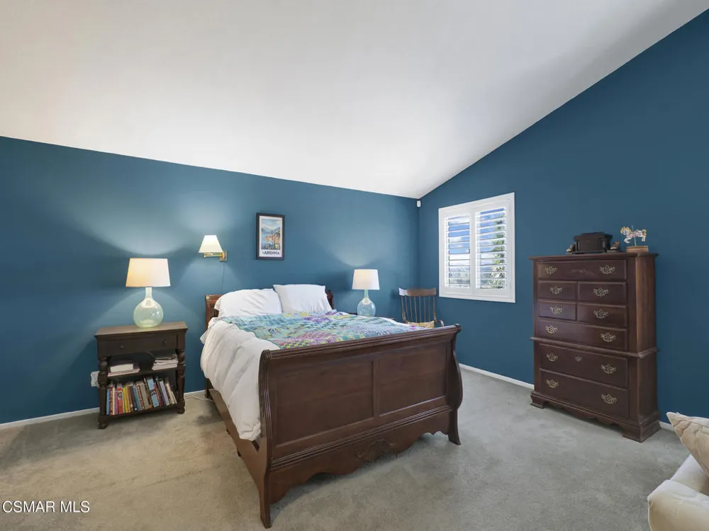 11823 Maple Crest Street Moorpark, CA 93021