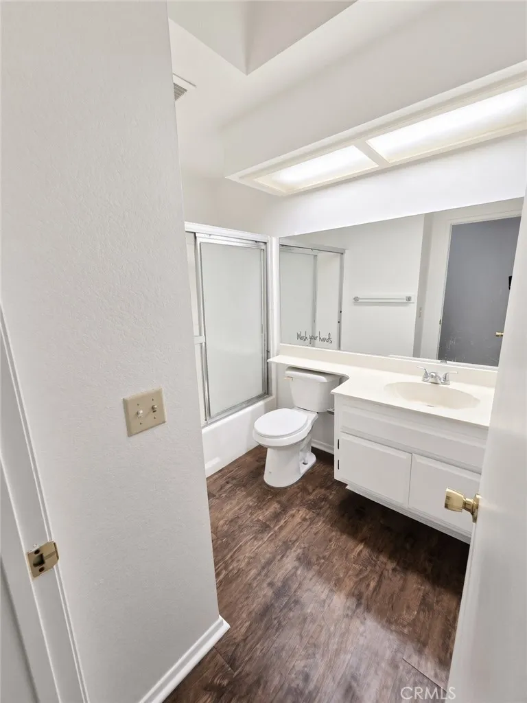 3851 Triton Palmdale, CA 93550
