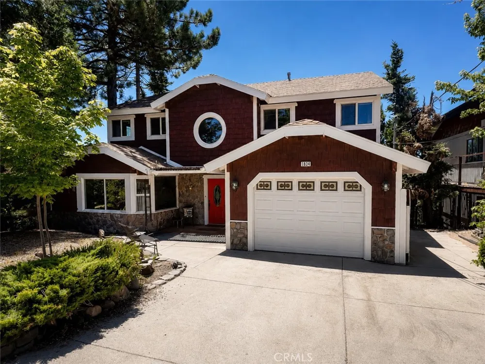 1834 Nob Hill Running Springs, CA 92382