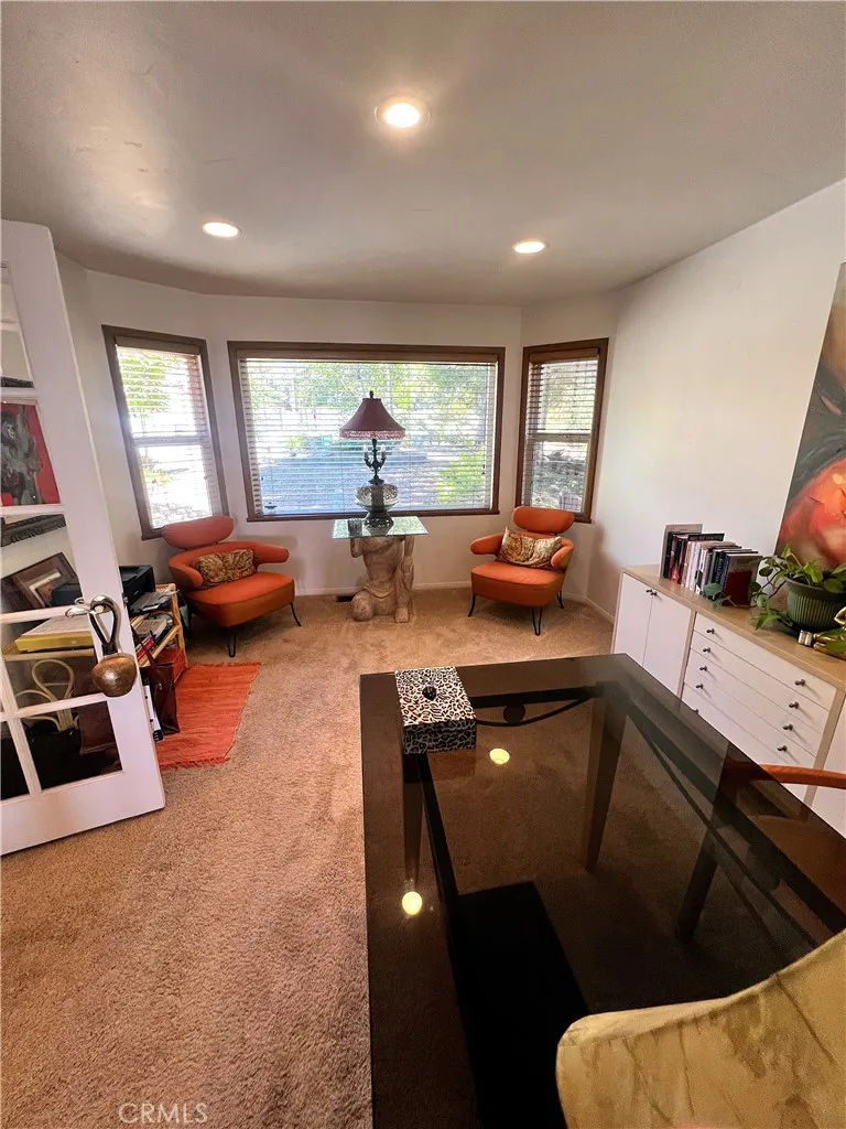 1834 Nob Hill Running Springs, CA 92382
