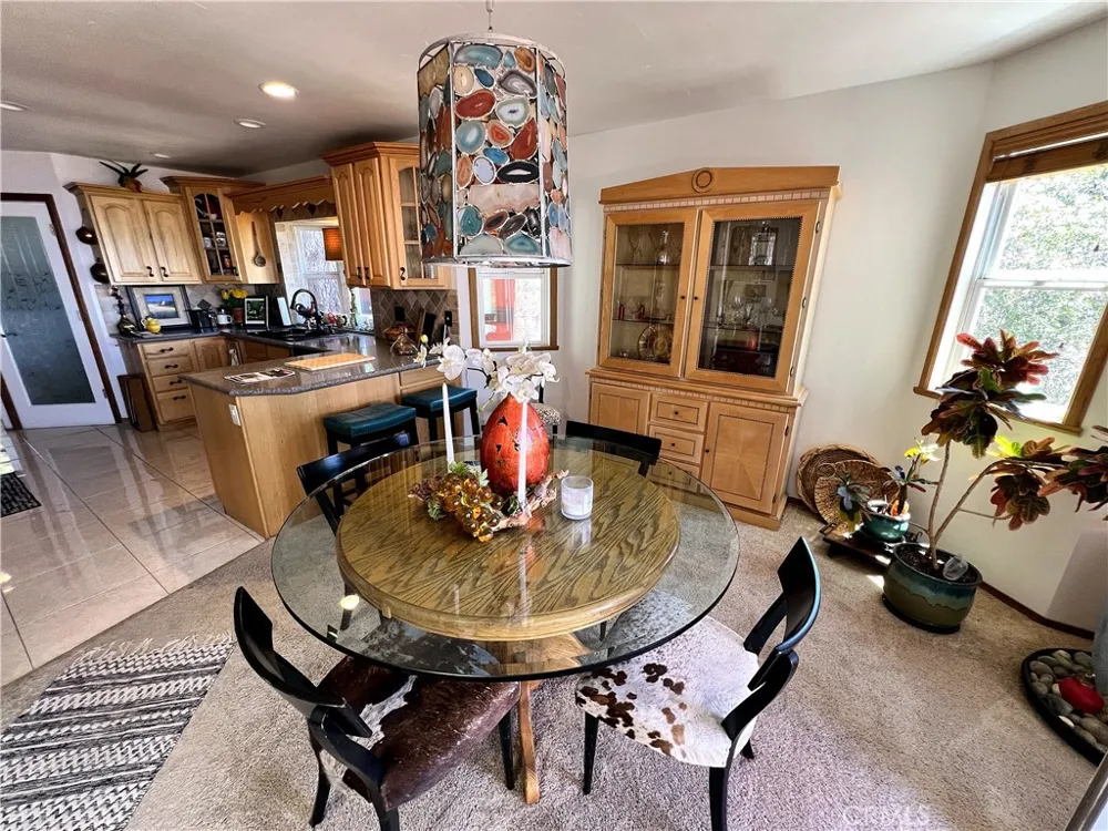 1834 Nob Hill Running Springs, CA 92382