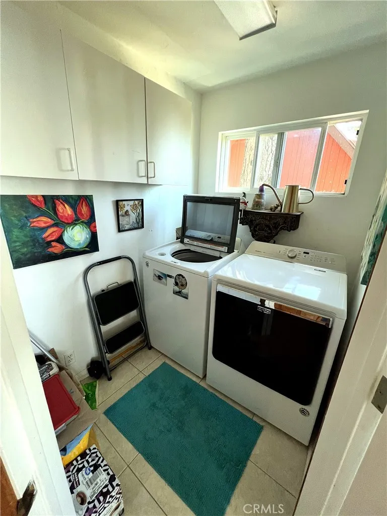 1834 Nob Hill Running Springs, CA 92382