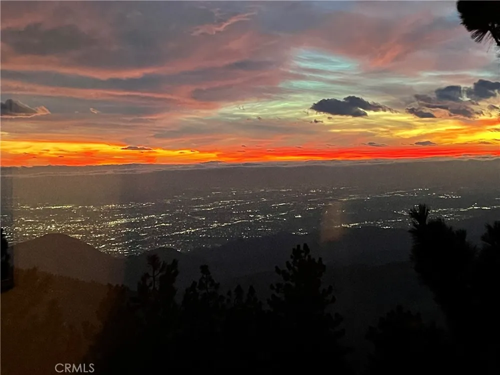 1834 Nob Hill Running Springs, CA 92382