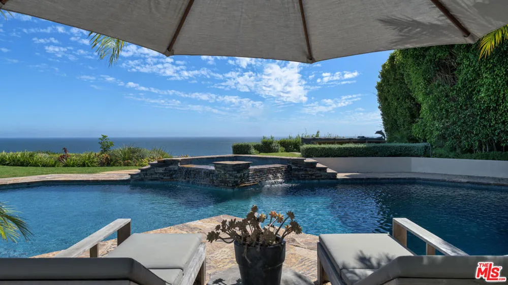 29020 Cliffside Drive Malibu, CA 90265