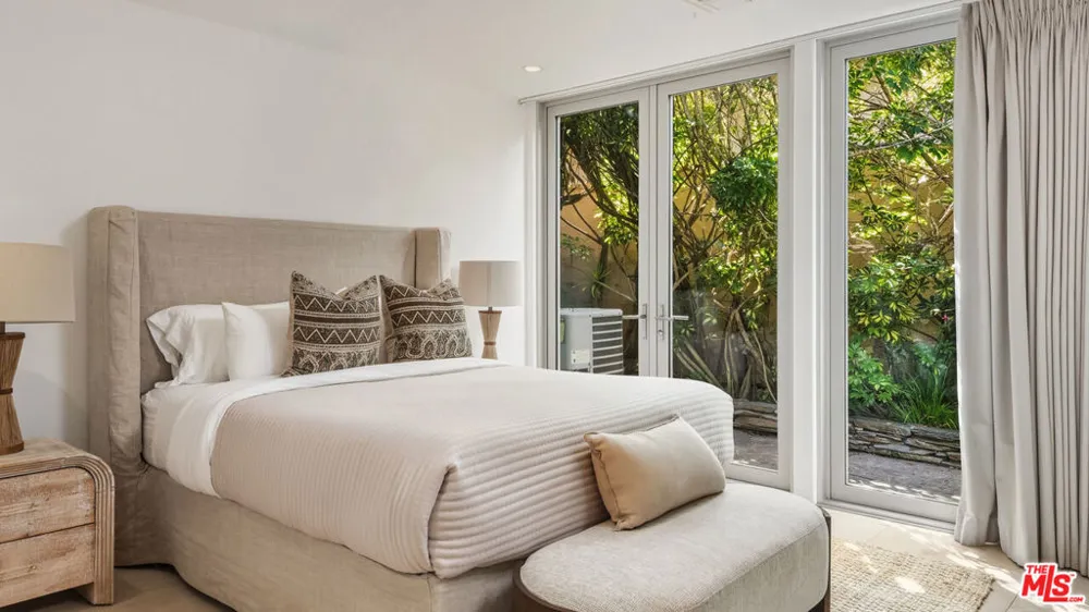 29020 Cliffside Drive Malibu, CA 90265