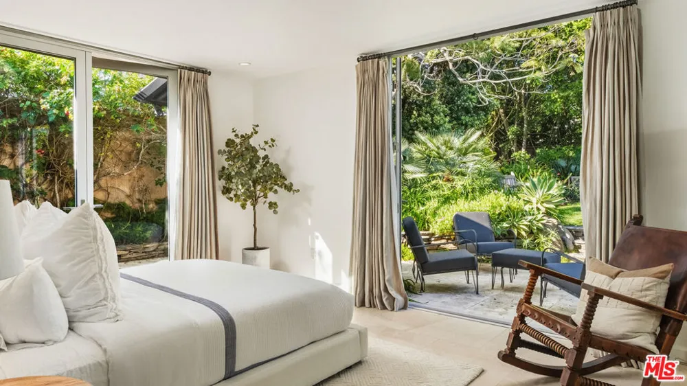 29020 Cliffside Drive Malibu, CA 90265