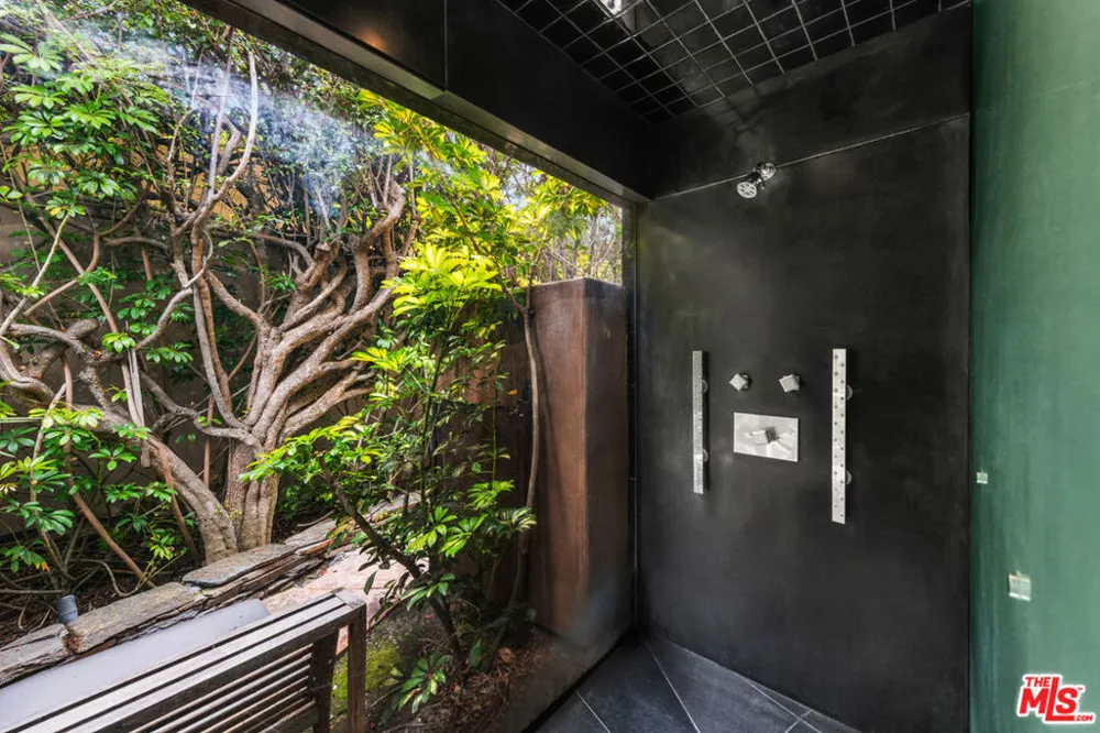 29020 Cliffside Drive Malibu, CA 90265