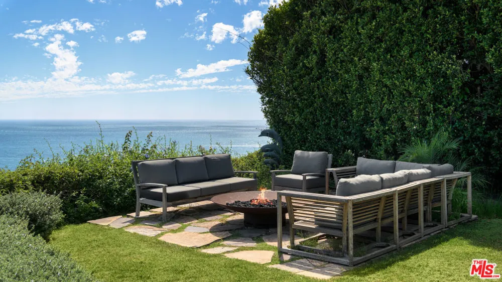 29020 Cliffside Drive Malibu, CA 90265