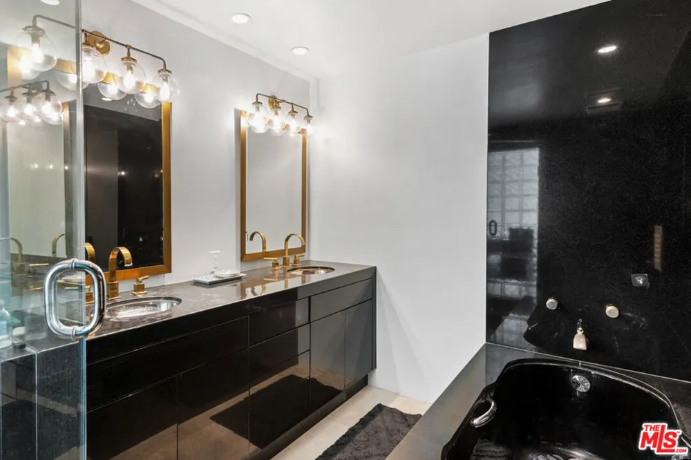 29020 Cliffside Drive Malibu, CA 90265