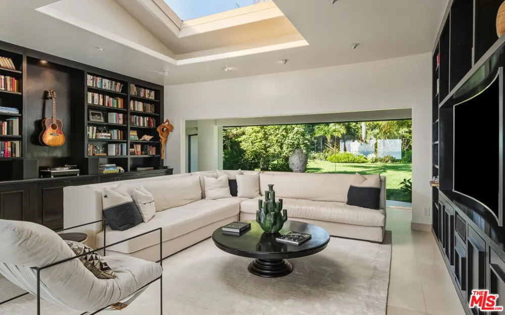 29020 Cliffside Drive Malibu, CA 90265