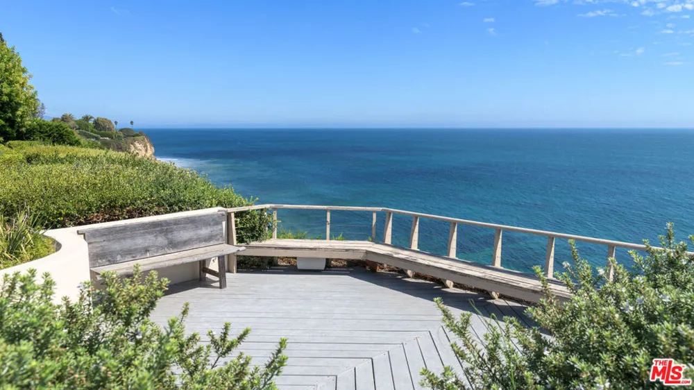 29020 Cliffside Drive Malibu, CA 90265