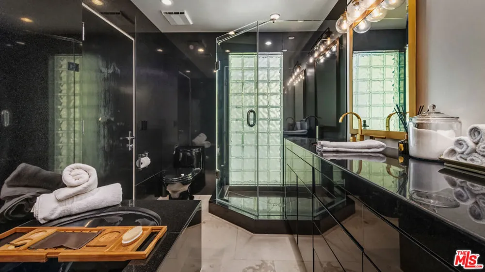 29020 Cliffside Drive Malibu, CA 90265