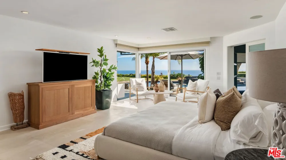 29020 Cliffside Drive Malibu, CA 90265