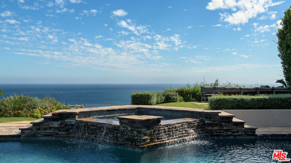 29020 Cliffside Drive Malibu, CA 90265