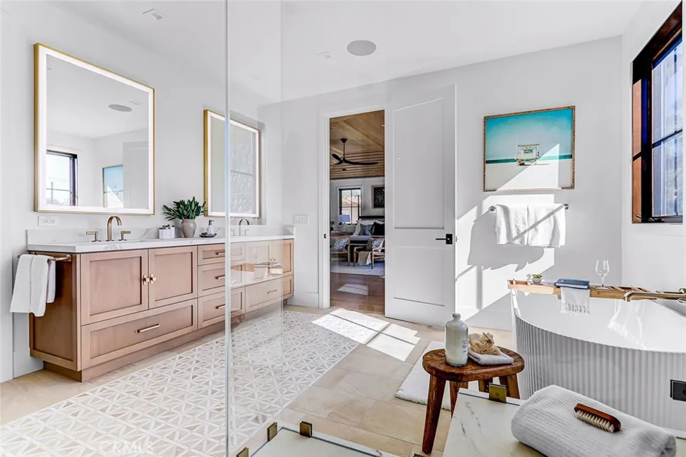 1658 Ruhland Ave Manhattan Beach, CA 90266