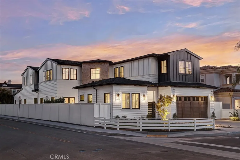 1658 Ruhland Ave Manhattan Beach, CA 90266