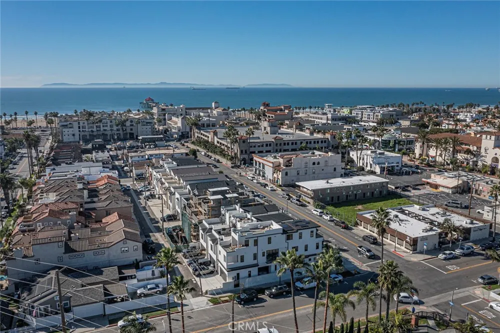 328 3rd Street Huntington Beach, CA 92648